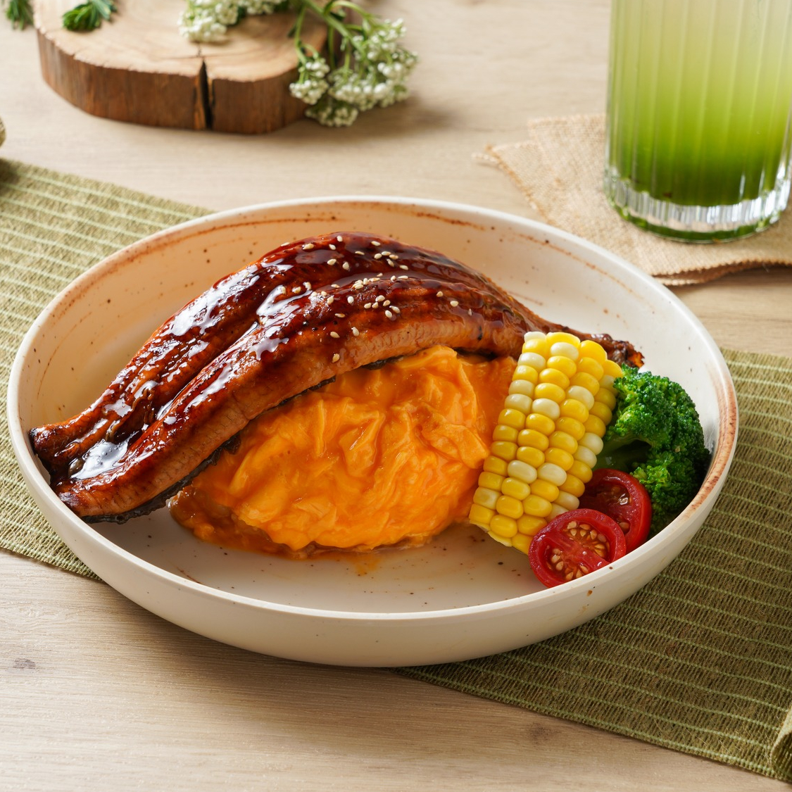 Unagi Omurice
