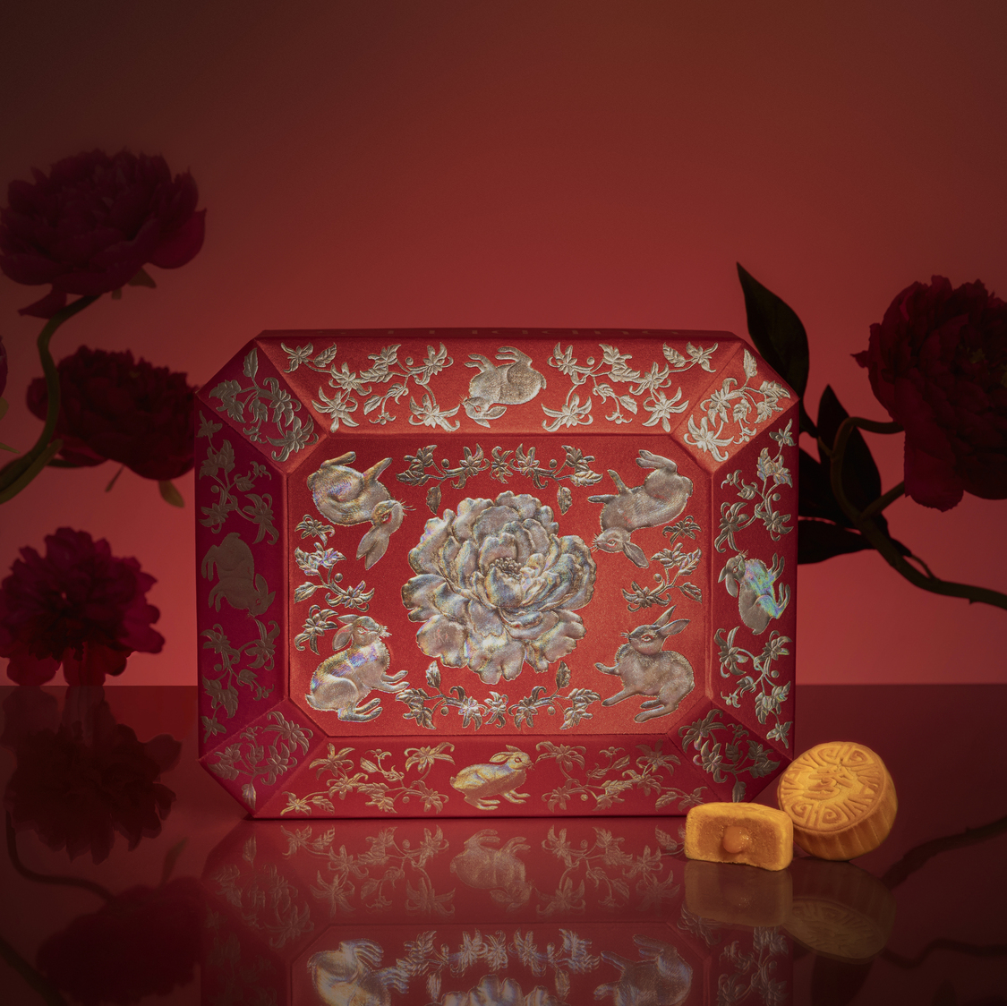 Purchase Duddell’s Signature Gift Box with Lava Custard Mooncakes at the Early Bird Price until Sep 15 @ Duddell's
