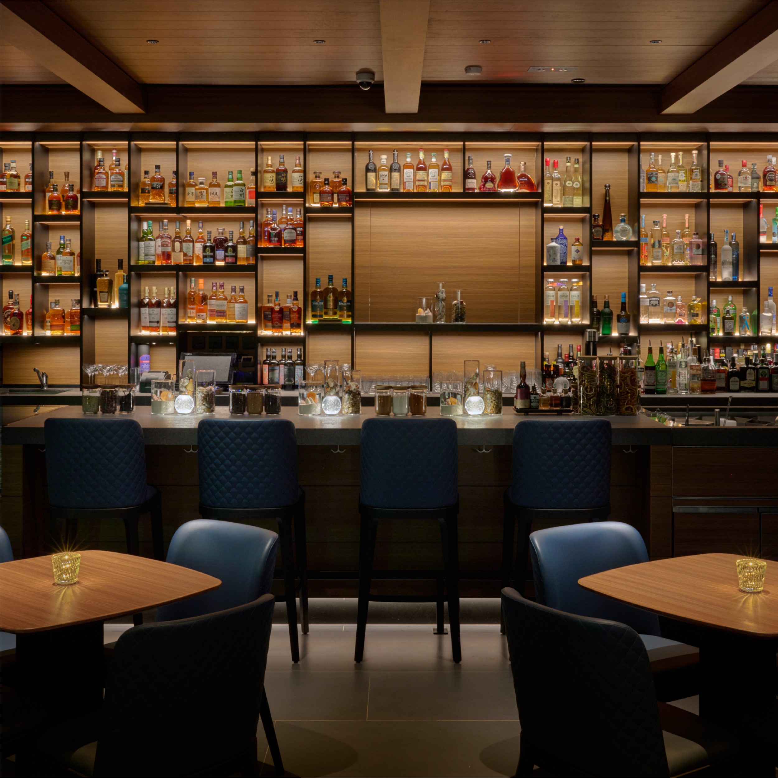 P Lounge by Plaisance Hang Lung Malls