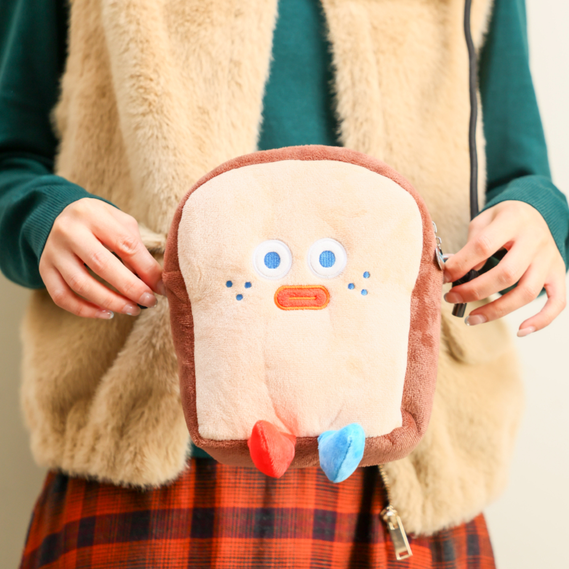 “BRUNCH TOAST” Crossbody Bag e-Redemption Coupon